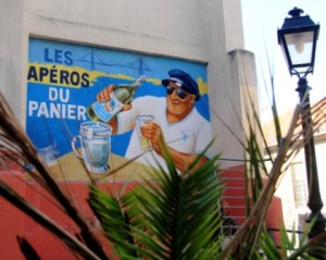 Facade in Le Panier.