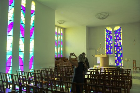 Although photos are "interdit" at the Vence chapel, many manage to get a shot.